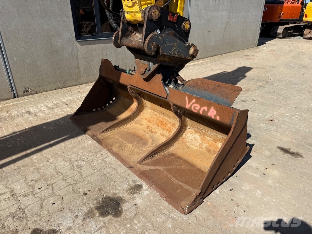 Komatsu PC 240 NLC-11 - PC 240 NLC-11E0 - PC 240 حفارات زحافة