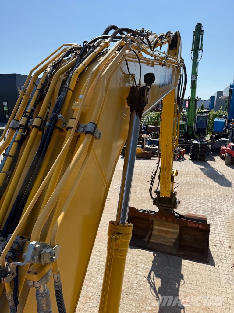 Komatsu PC 240 NLC-11 - PC 240 NLC-11E0 - PC 240 حفارات زحافة