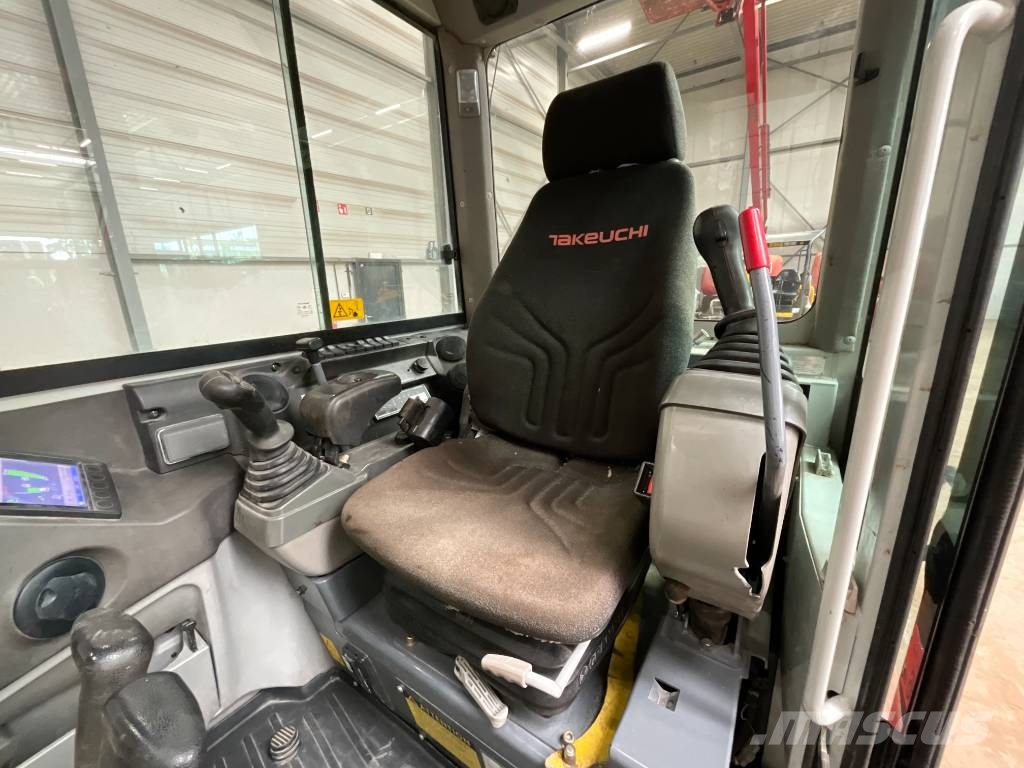 Takeuchi TB 240 Minigravere <7t