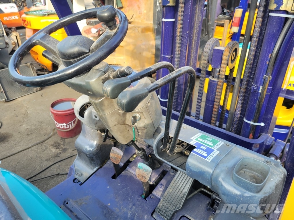 Komatsu FD 30 T-14 diesel forklift 디젤 지게차
