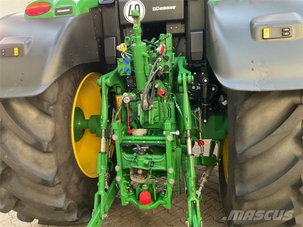 John Deere 6M 200 Traktoren