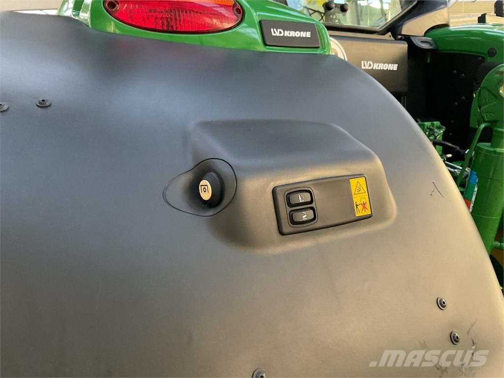 John Deere 6M 200 Traktoren