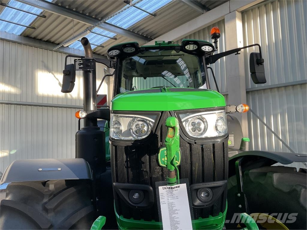 John Deere 6M 200 Traktoren