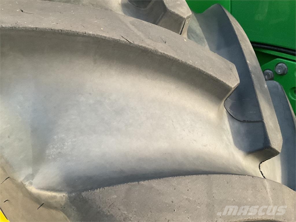 John Deere 6M 200 Traktoren