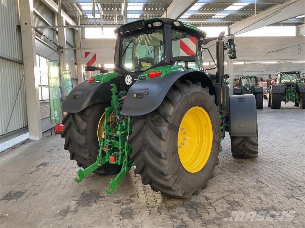John Deere 6M 200 Traktoren