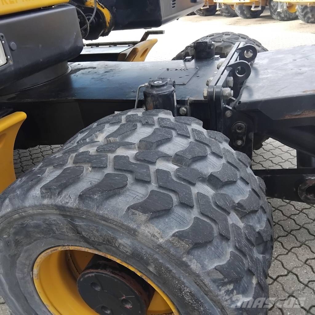 Hydrema MX 17 Wheeled excavators