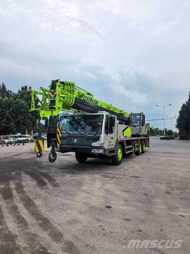 Zoomlion ZTC300V Terepdaruk