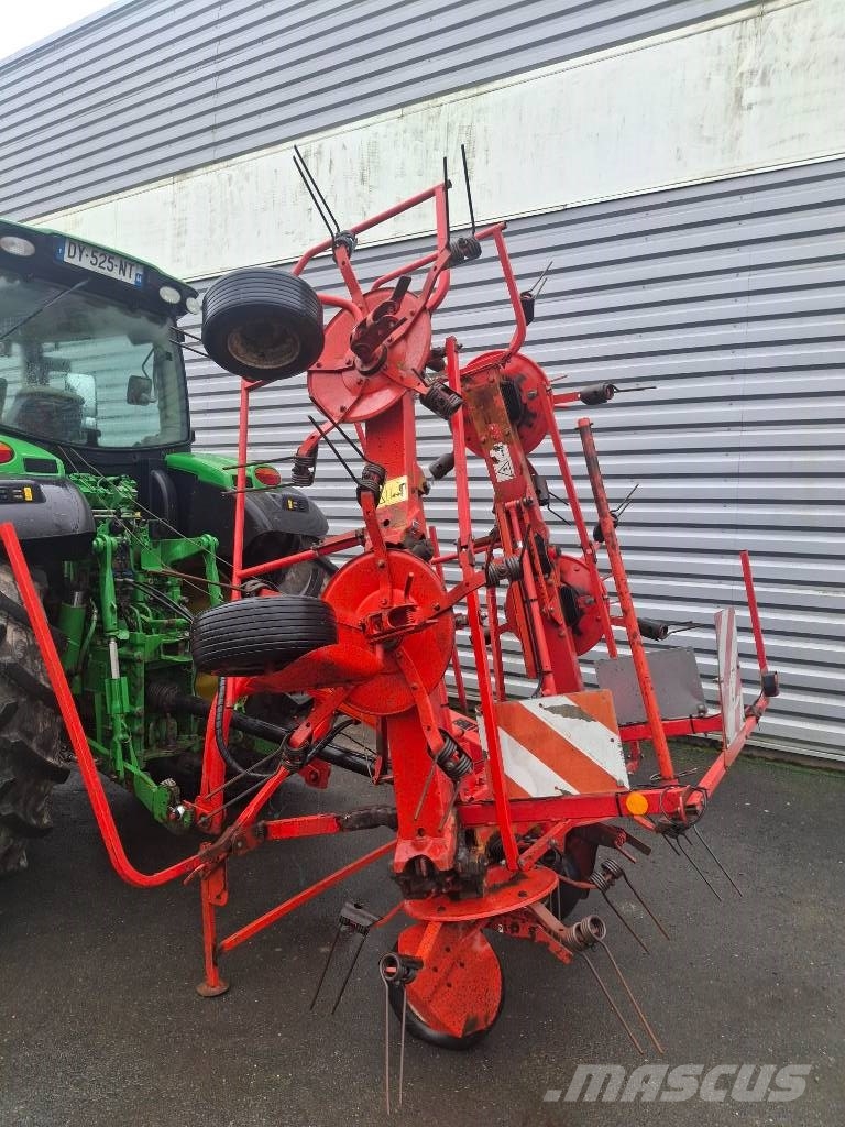 Kuhn GF 5902 مكابس وميبسات التبن