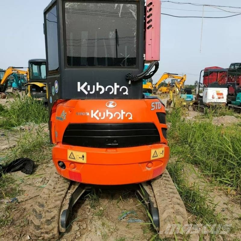 Kubota U 20 小型挖掘机