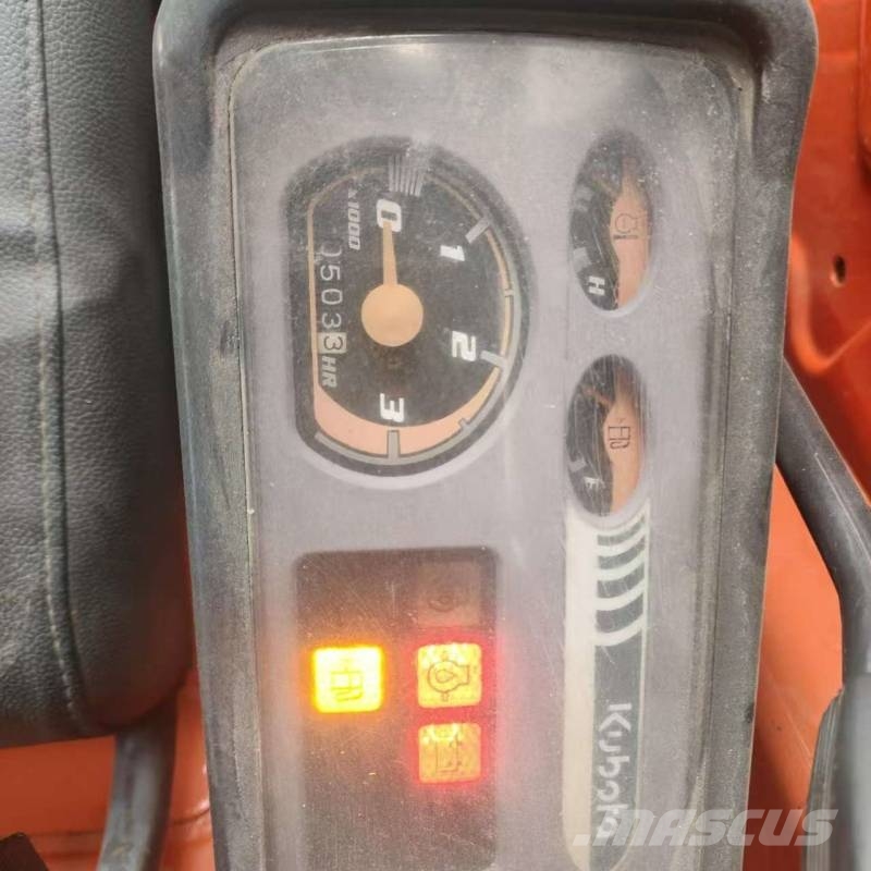 Kubota U 20 小型挖掘机