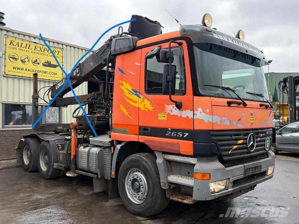 Mercedes-Benz Actros 2657 V8 6x4 EPS 3 Pedals Full Steel Suspens 牵引车