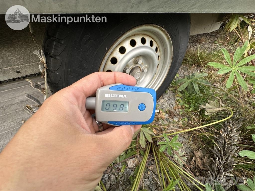 Vallavagnen 892 Ehitussoojakud