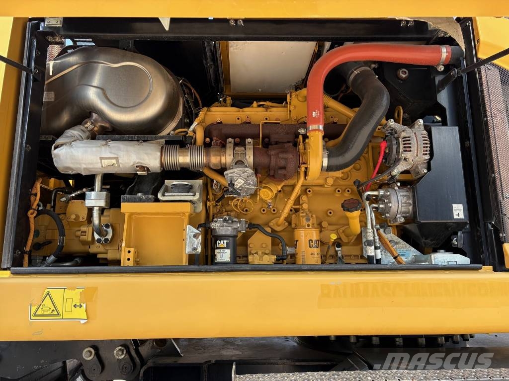 CAT M 318 F Mobilbagger