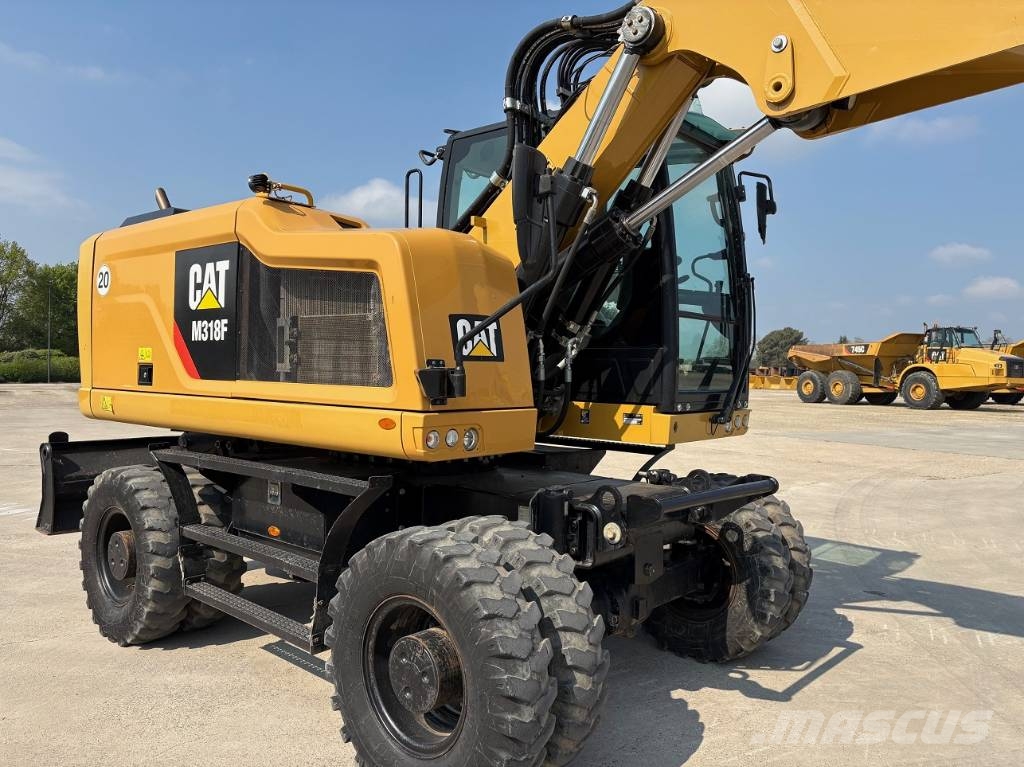 CAT M 318 F Mobilbagger
