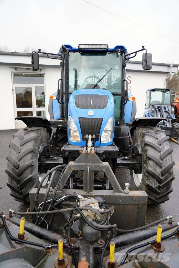 New Holland TD 5.85 / XHD316 Tractors