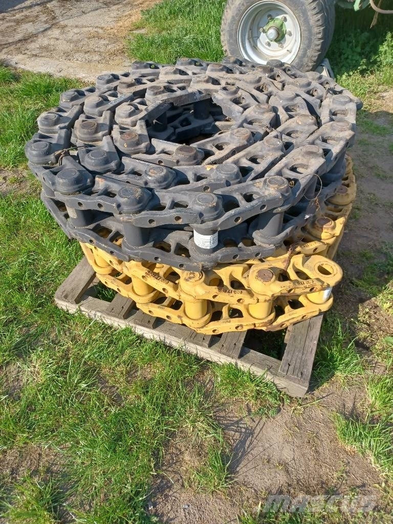 Komatsu D 65 - D85 Гусеницы и цепи