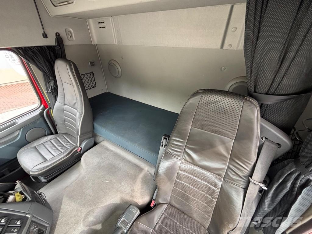 Volvo FM330 4x2 EURO5 + JOAB SKIP LOADER شاحنات لوادر