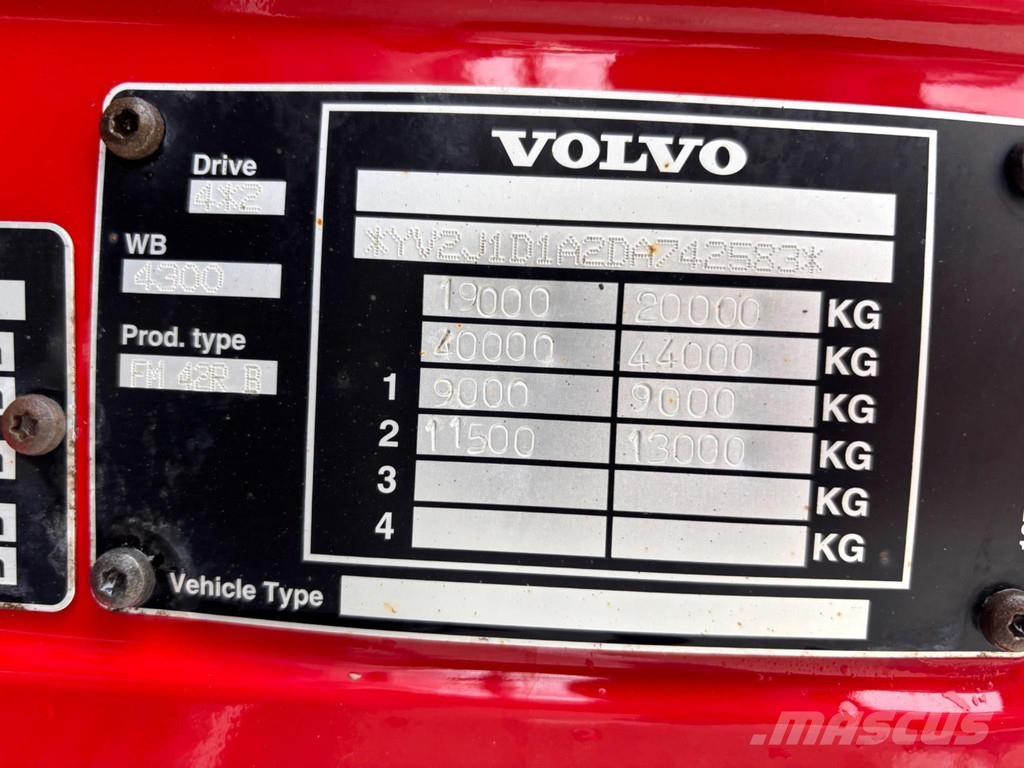 Volvo FM330 4x2 EURO5 + JOAB SKIP LOADER شاحنات لوادر