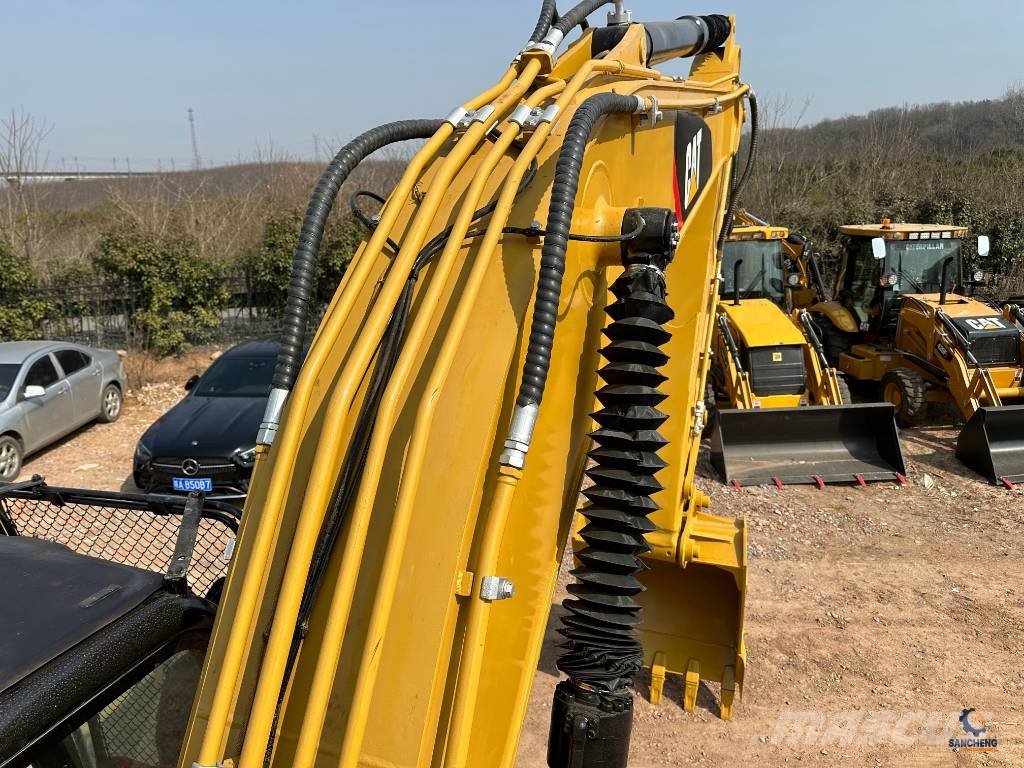 CAT 320D 대형 굴삭기 29톤 이상
