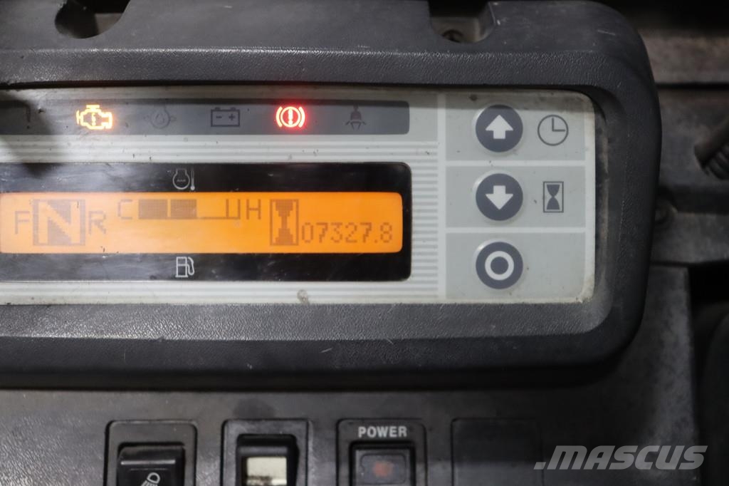 Nissan UGD02A30PQ Gas Stapler