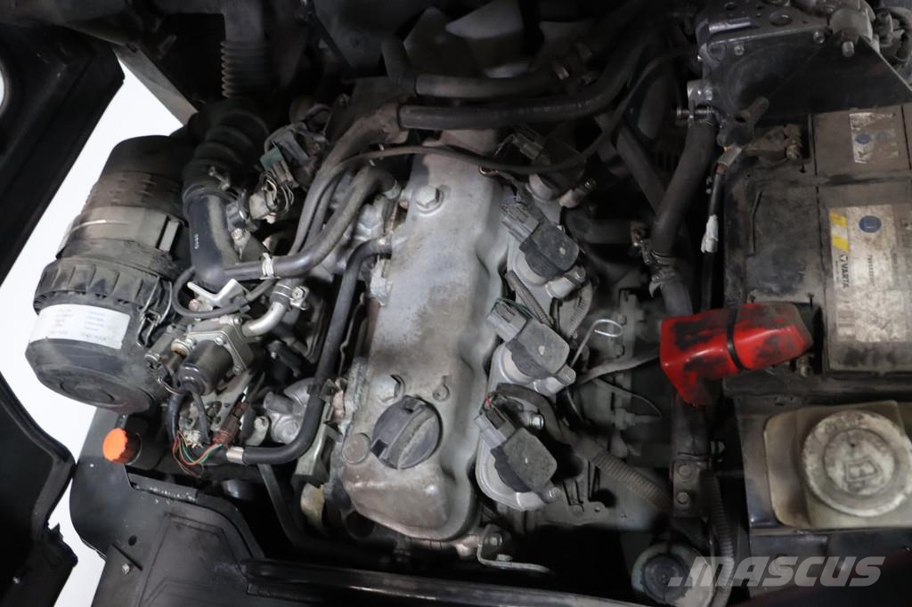 Nissan UGD02A30PQ Gas Stapler