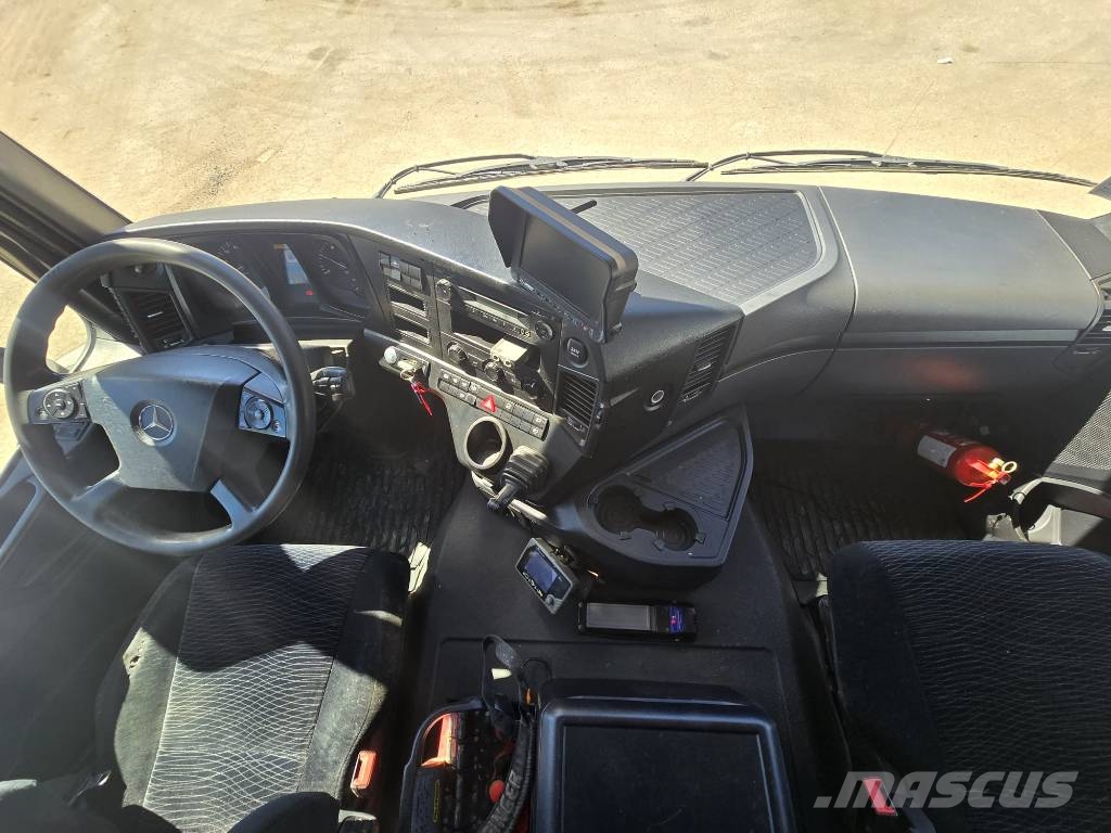 Mercedes-Benz Arocs 3240 Camiones de cama baja