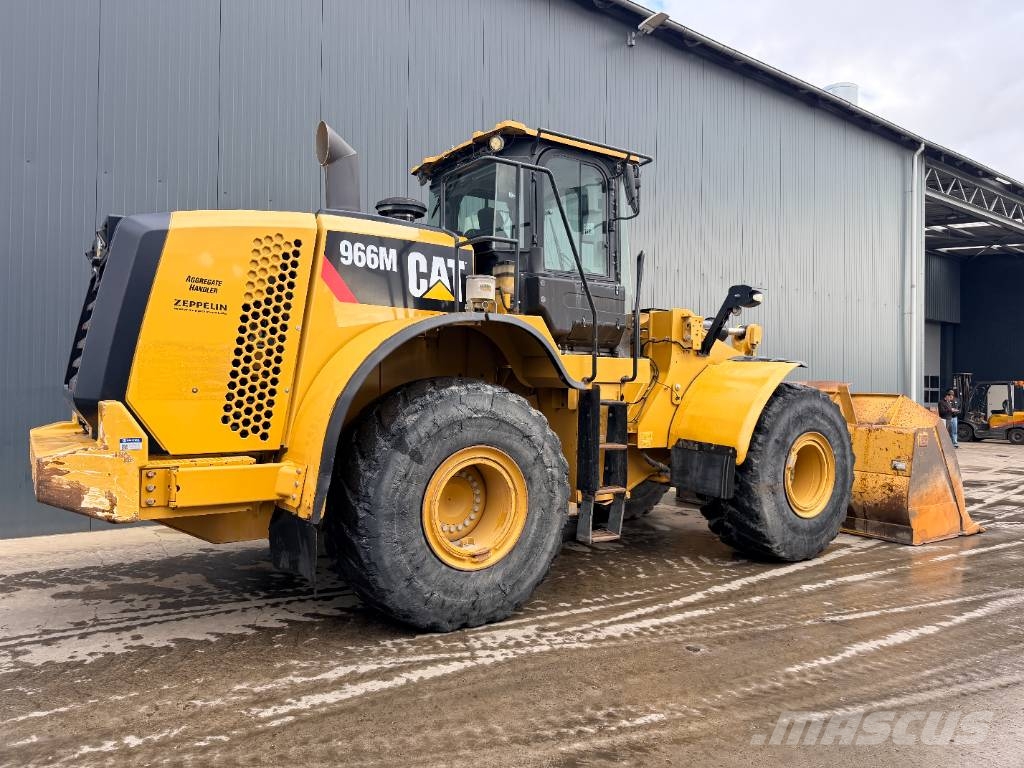 CAT 966M Wielladers