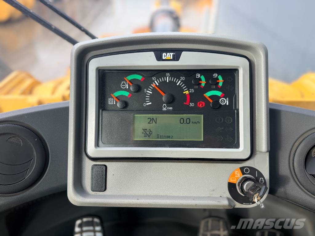 CAT 966M Wielladers