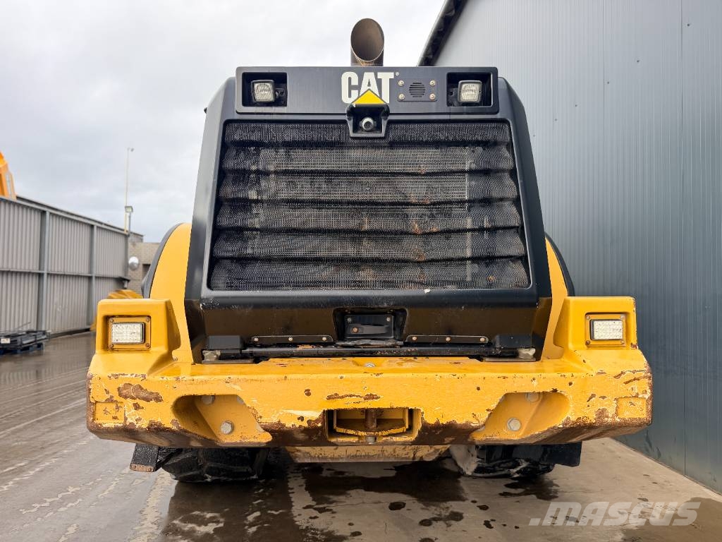 CAT 966M Wielladers