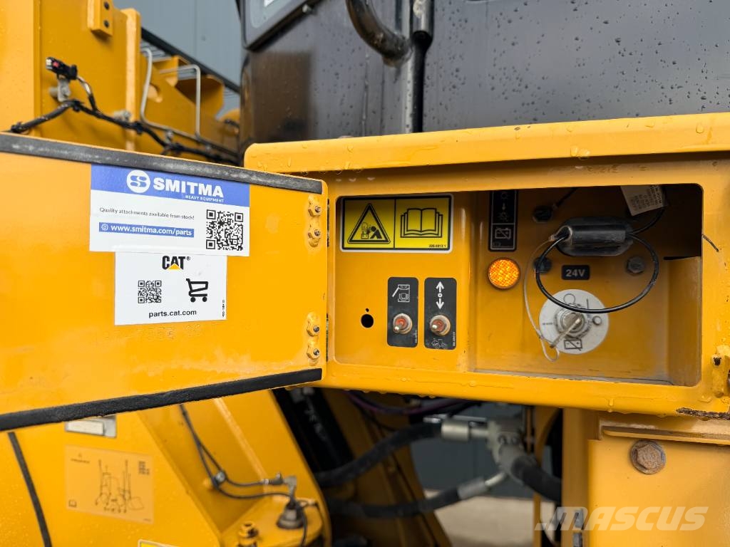 CAT 966M Wielladers