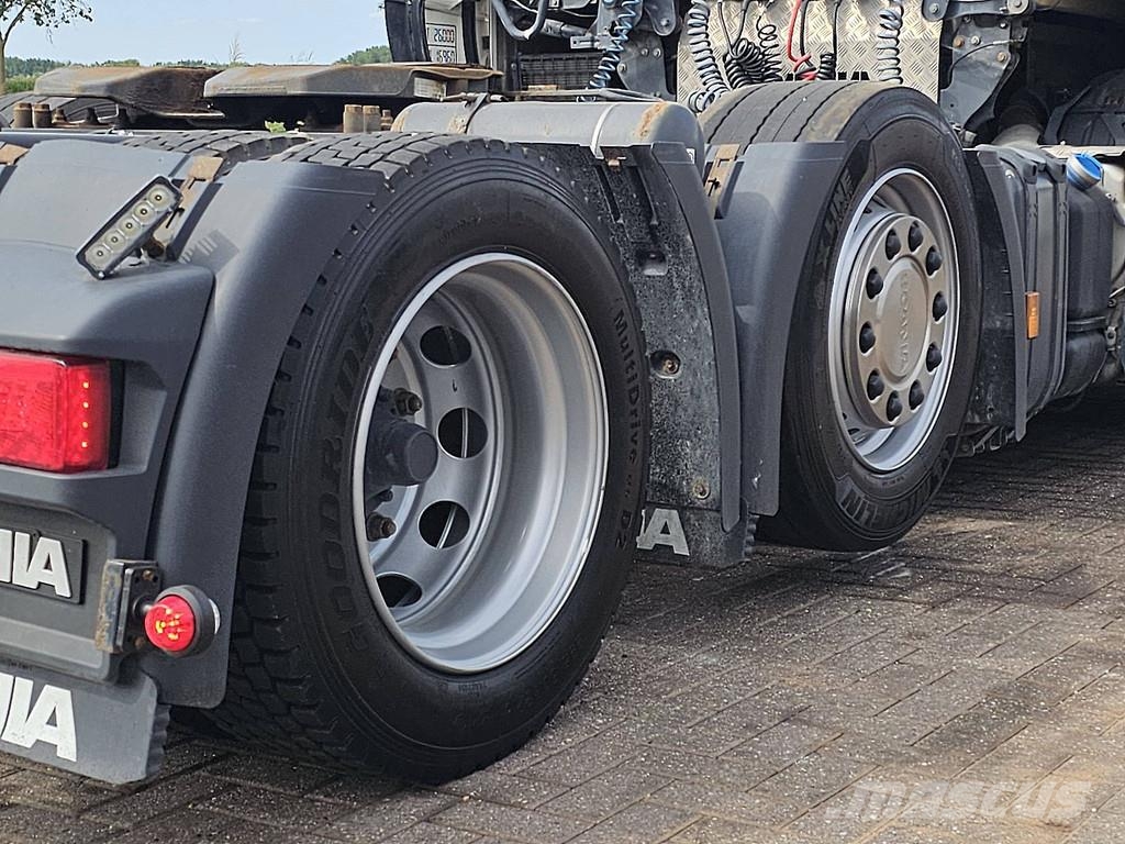 Scania R500 6x2/4 LB MEGA RET Camiones tractor