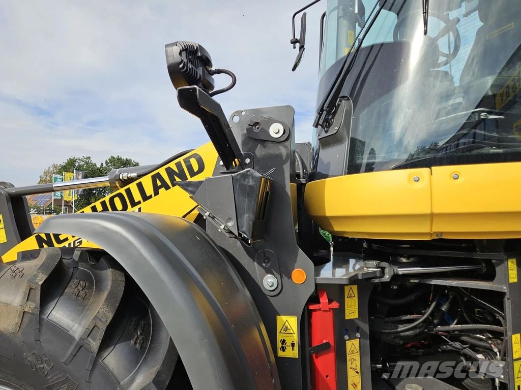New Holland W110D Long reach Gumikerekes homlokrakodók