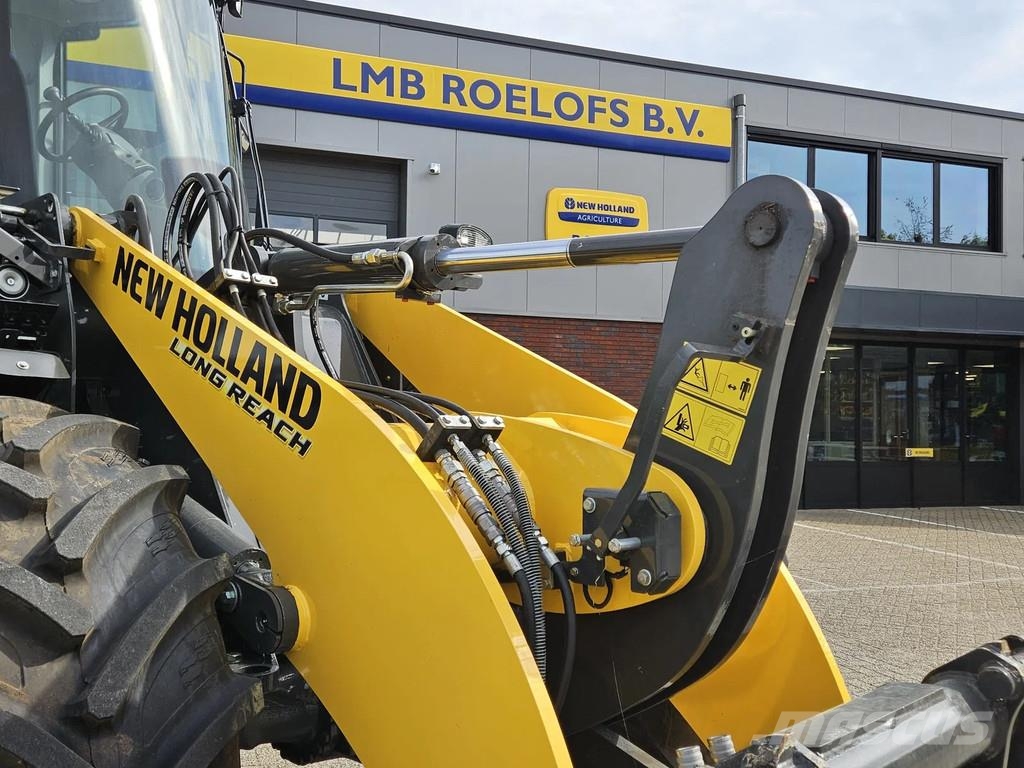 New Holland W110D Long reach Gumikerekes homlokrakodók