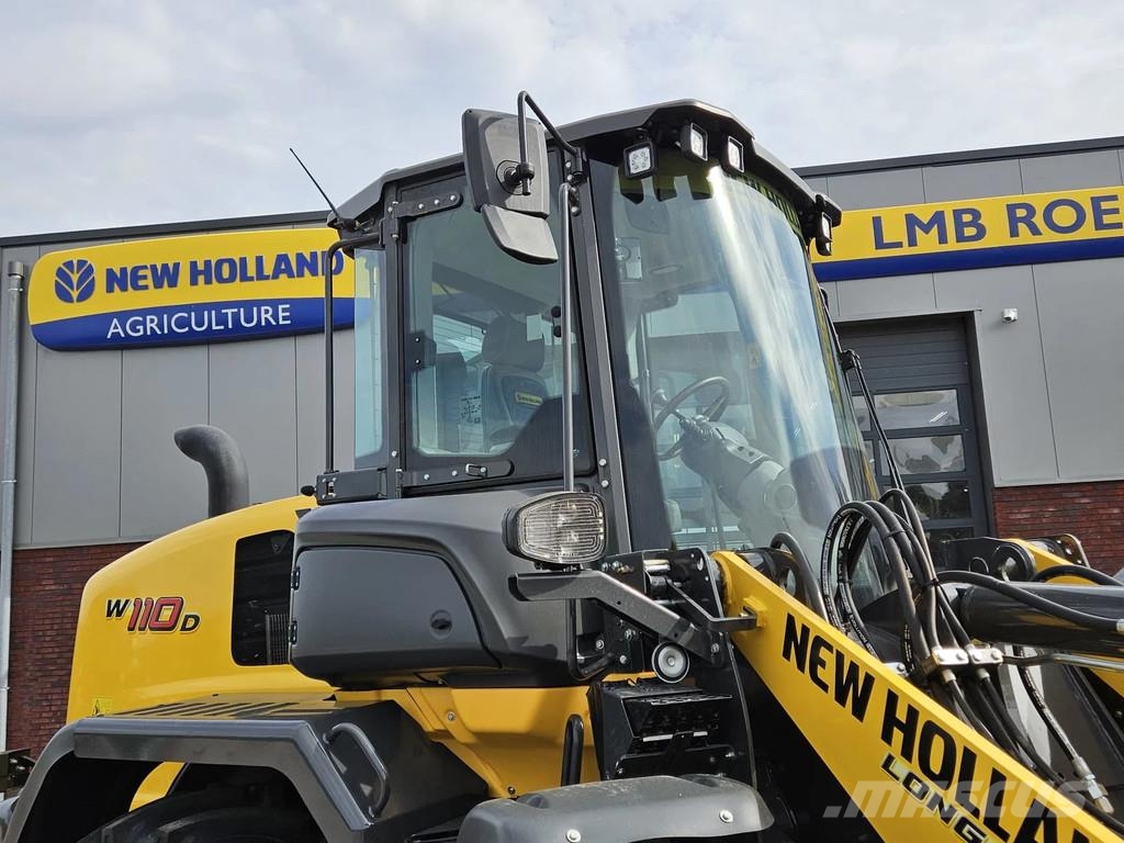 New Holland W110D Long reach Gumikerekes homlokrakodók