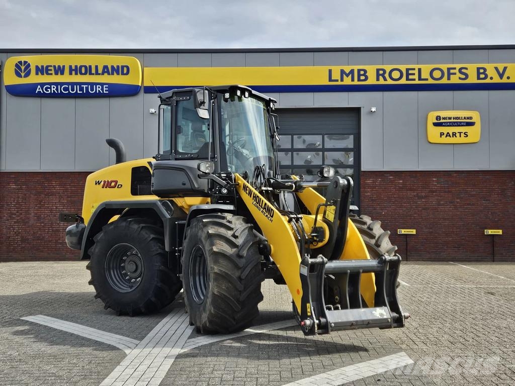 New Holland W110D Long reach Gumikerekes homlokrakodók
