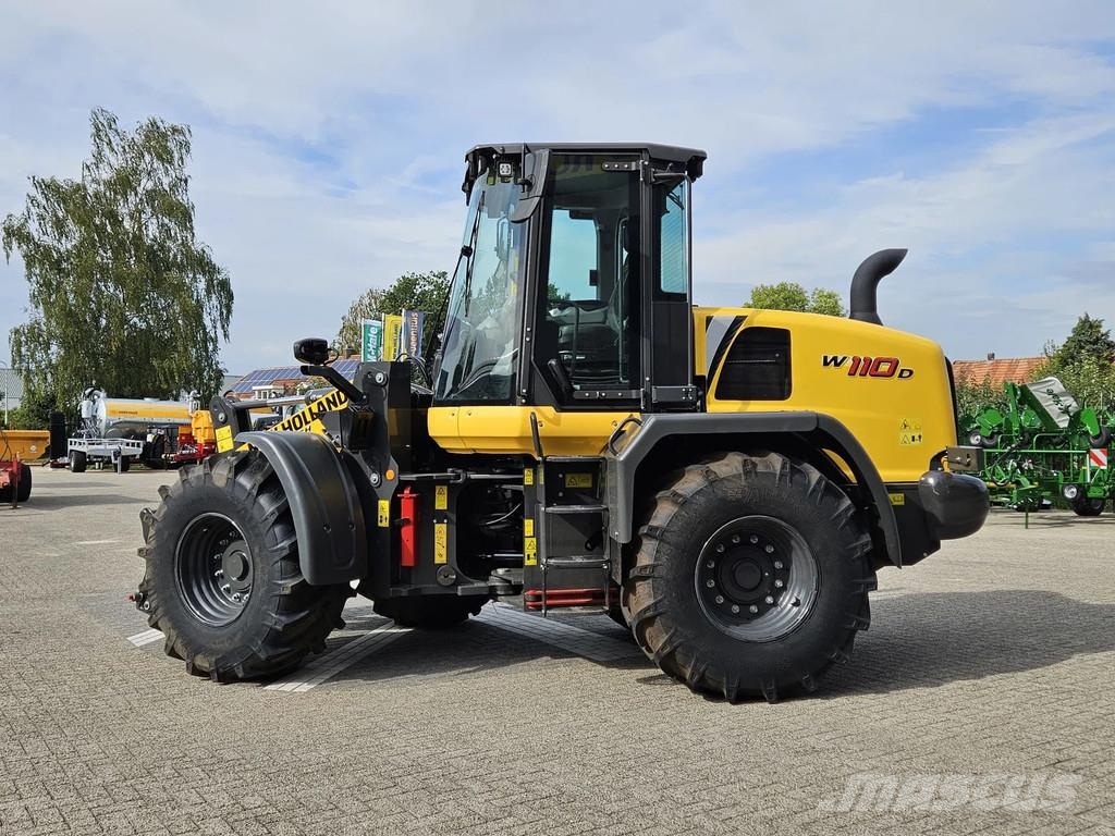 New Holland W110D Long reach Gumikerekes homlokrakodók