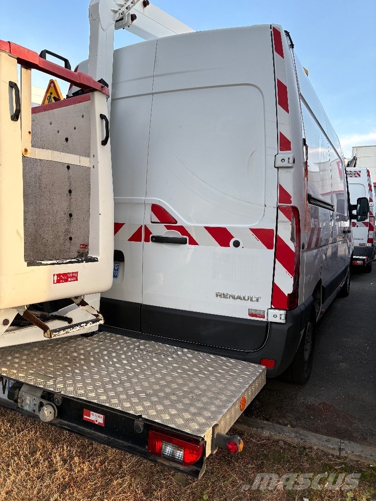 Renault Master 2.3 DCI elewator 121FT Furgone chiuso