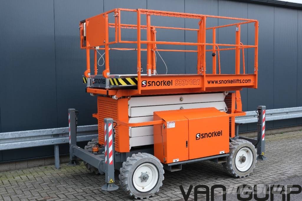 Snorkel S 3370 ORT (ONLY 37h) Ruw terrein schaarhoogwerker Plataformas tijera