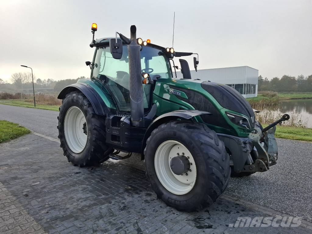 Valtra T 194 Direct TwinTrac 트랙터