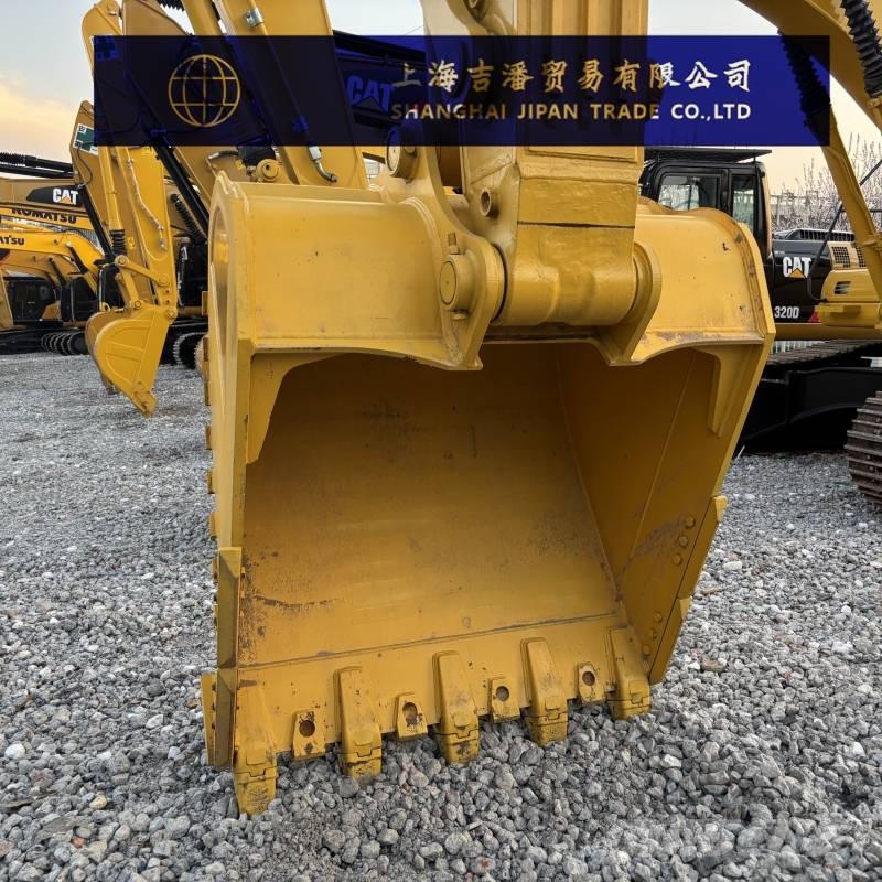 Komatsu PC 450 Bagri goseničarji