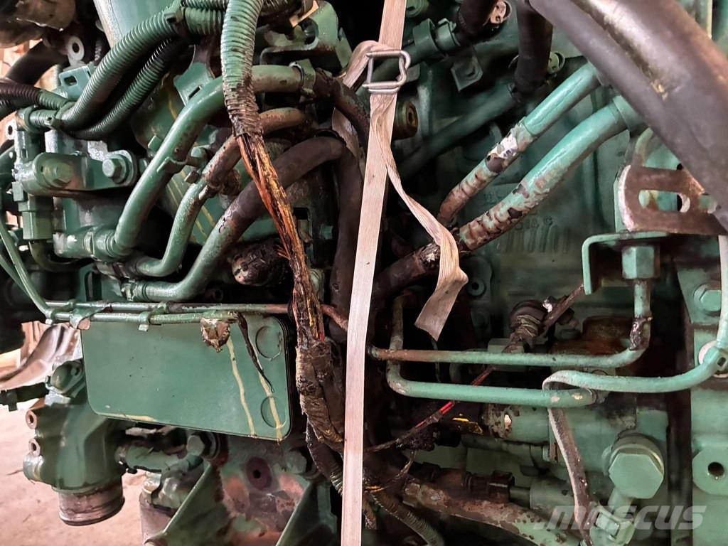 Volvo D5K240 22033561 GEARBOX AT2412E 3190763 Moteur
