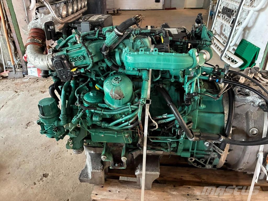 Volvo D5K240 22033561 GEARBOX AT2412E 3190763 Moteur