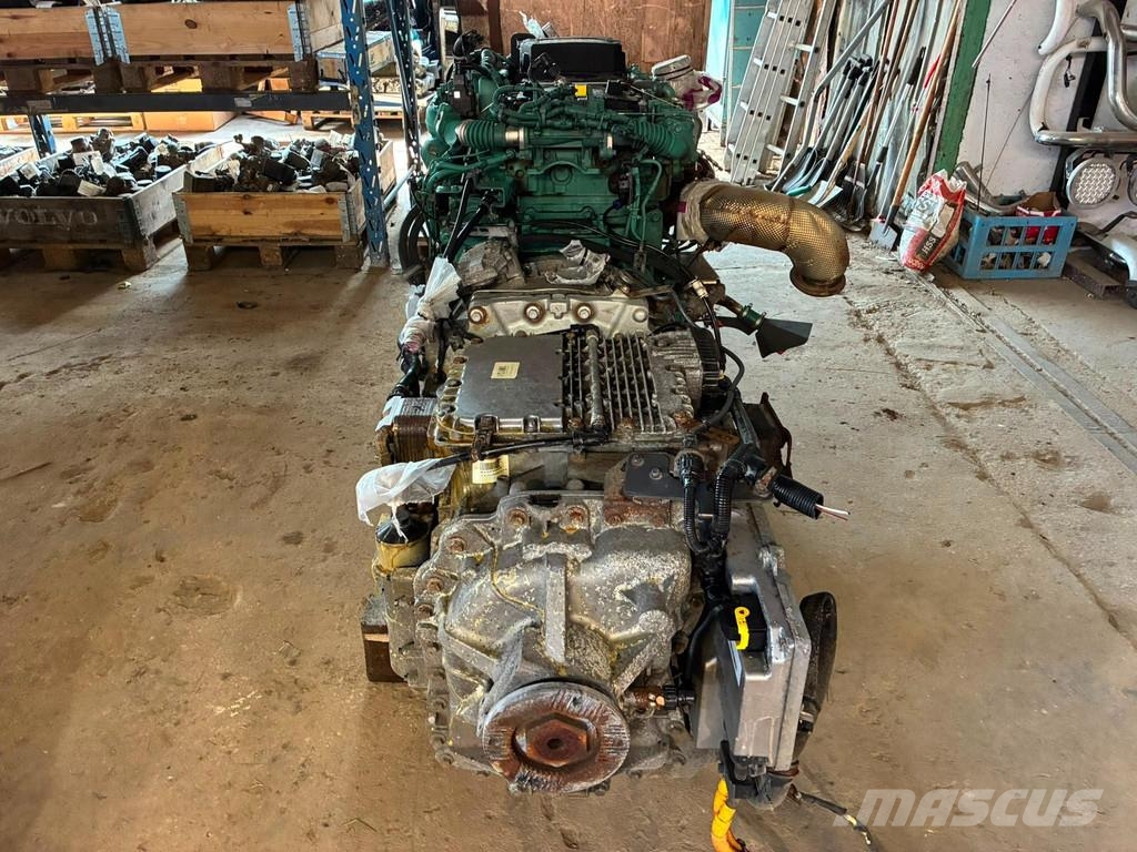 Volvo D5K240 22033561 GEARBOX AT2412E 3190763 Moteur