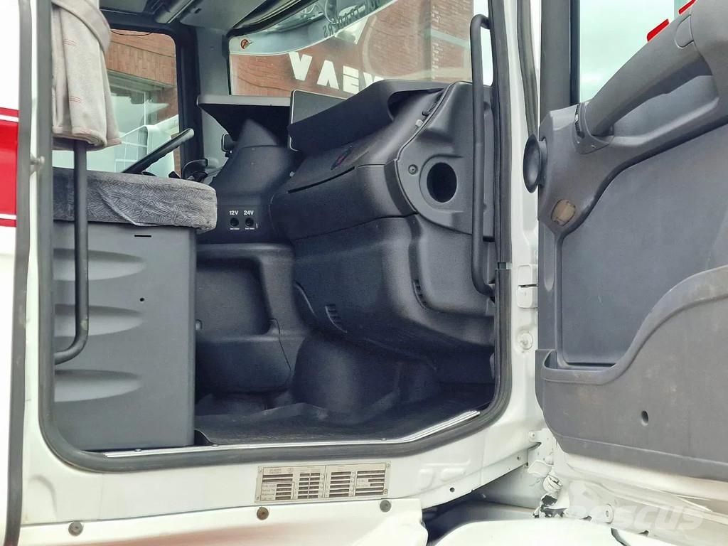 Scania T124-470 6x2 - Tipper - Manual gearbox - Full stee 덤프 트럭
