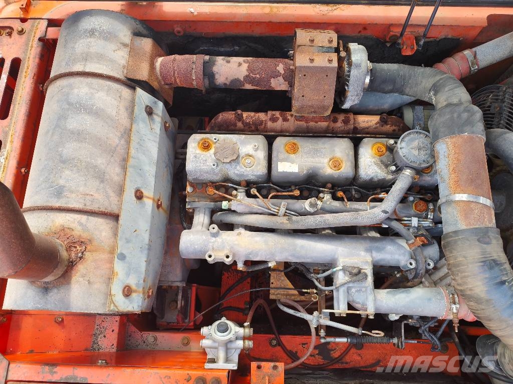 Doosan DX 300 LC Bagri goseničarji
