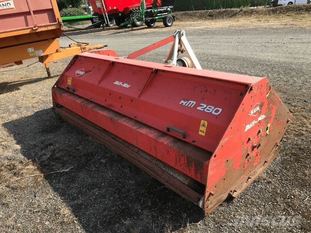 Kuhn RM 280 Drtící zařízení