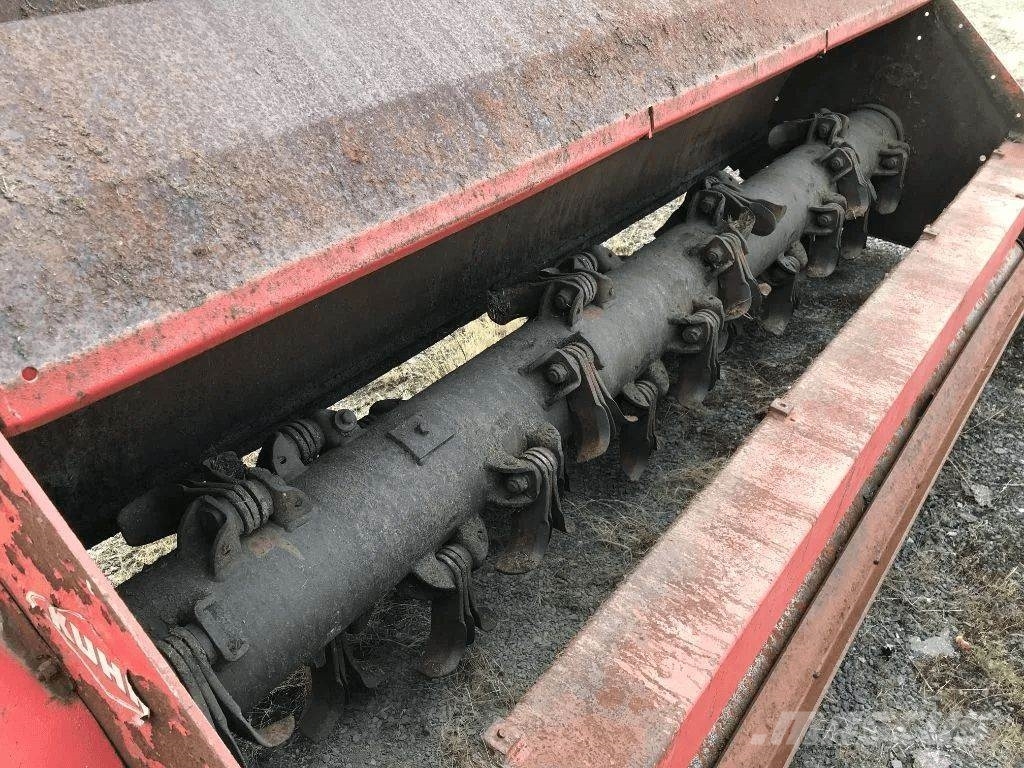 Kuhn RM 280 Drtící zařízení