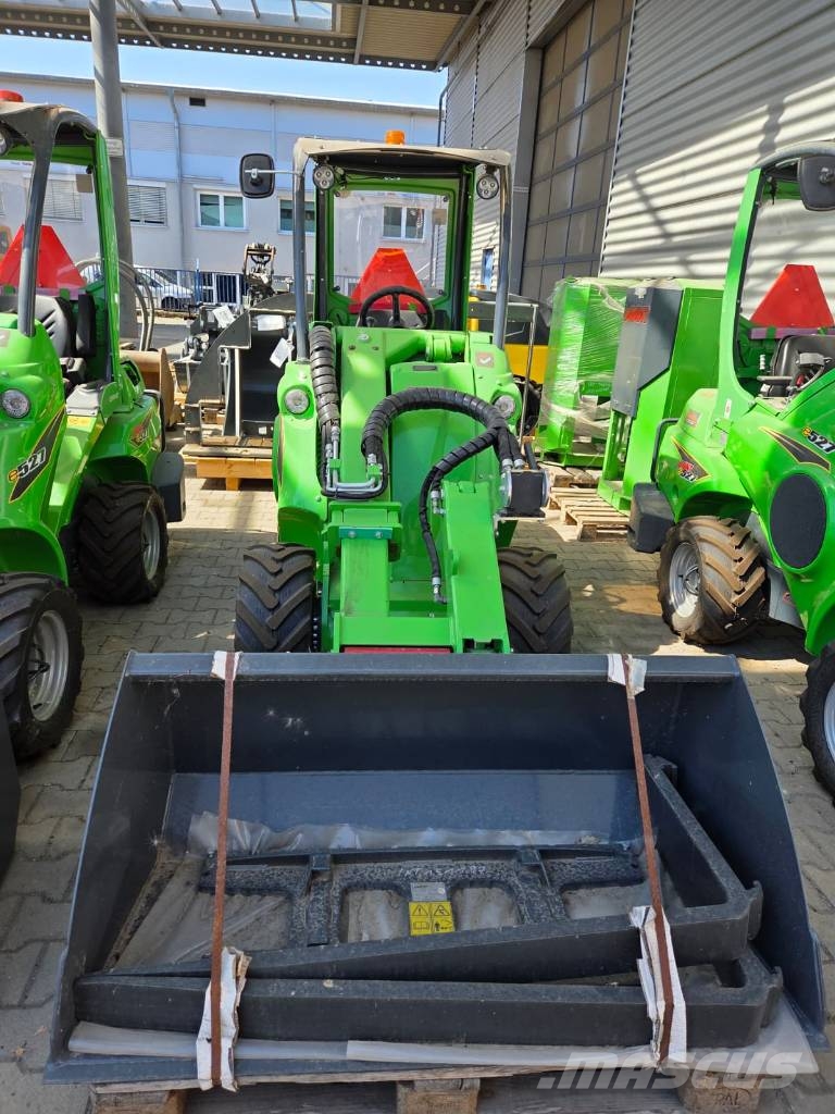 Avant E 527 Skid steer loaders