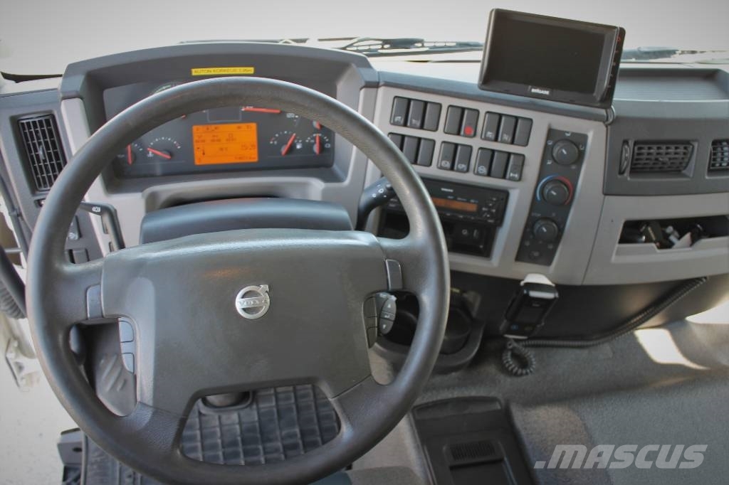 Volvo FE 280 Camiones con caja de remolque
