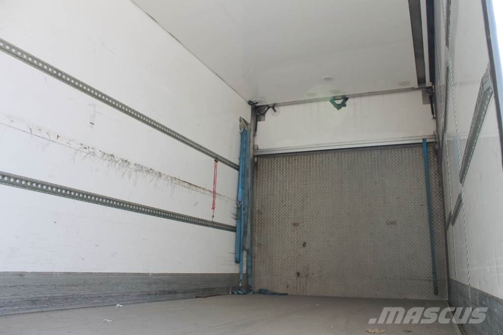 Volvo FE 280 Camiones con caja de remolque